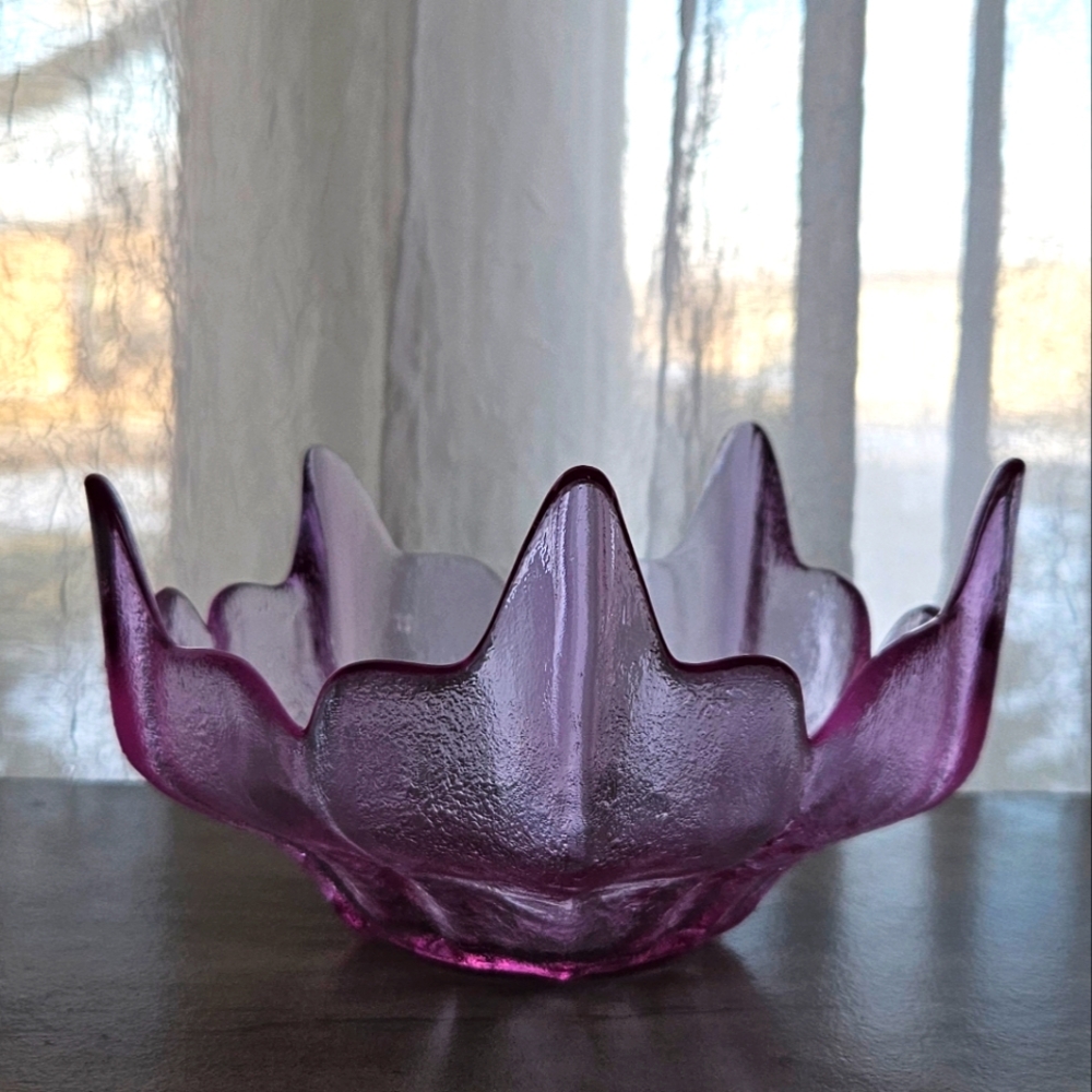 Vintage Viking Dalzell Pink Lotus Bowl